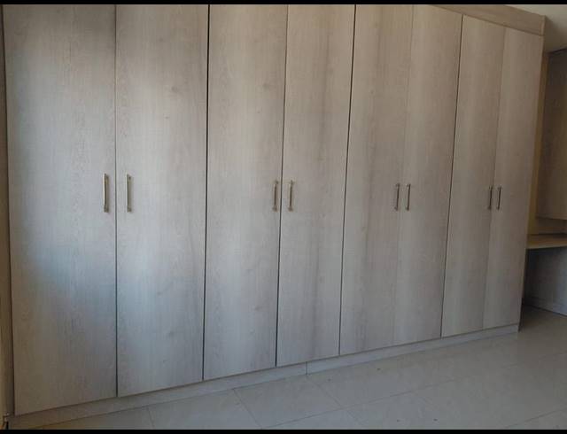 2 BEDROOM PROPERTY TO RENT IN OVERPORT